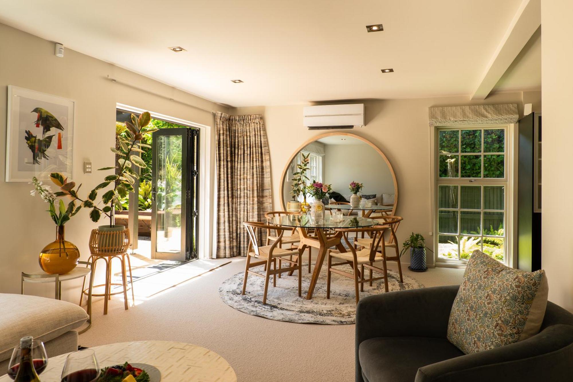 Luxurious Central City Living クライストチャーチ エクステリア 写真